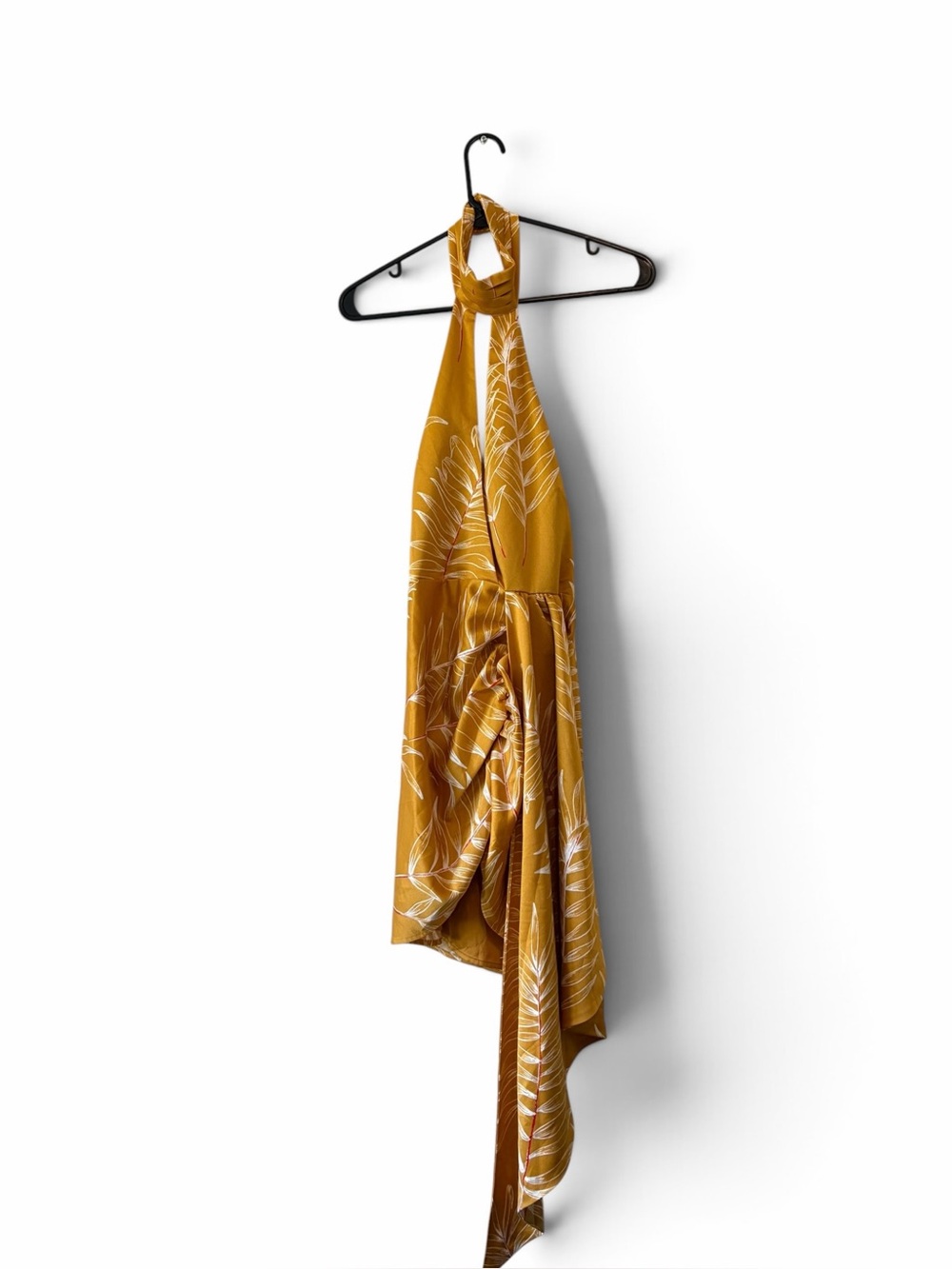 Camila Coelho Antonia Mini Dress in Gold Tropical - Picture 4 of 12